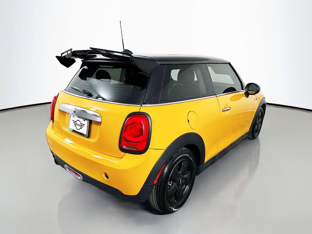 Used 2015 MINI Cooper 2-Door Hardtop FWD image 5