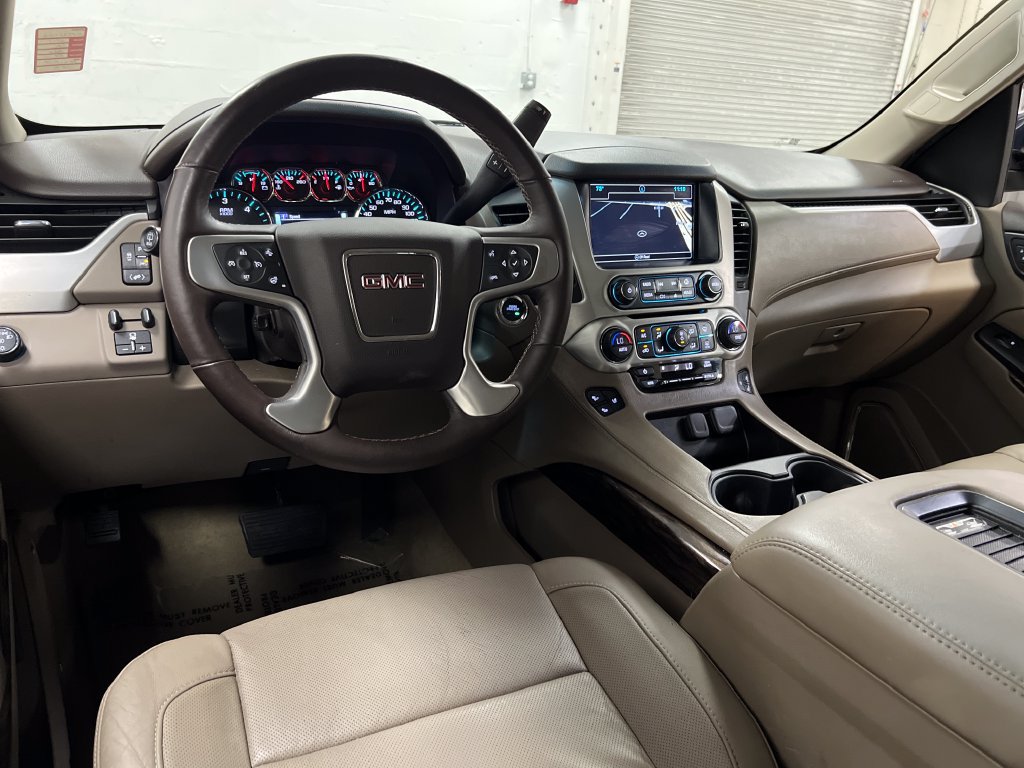 Used 2017 GMC Yukon SLT w/ HD Trailering Package RWD image 12