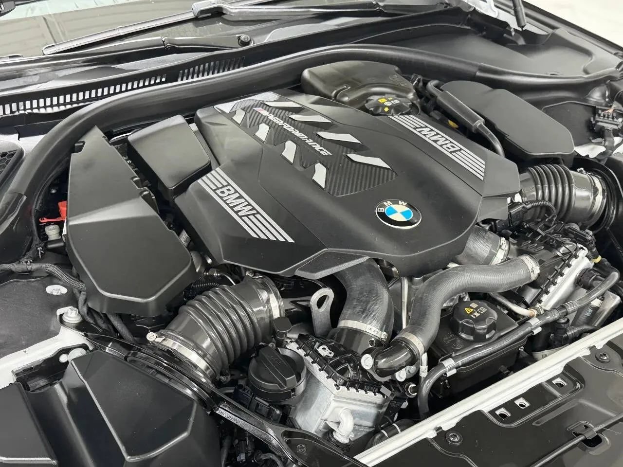 Used 2024 BMW M850i xDrive Coupe AWD/4WD image 43