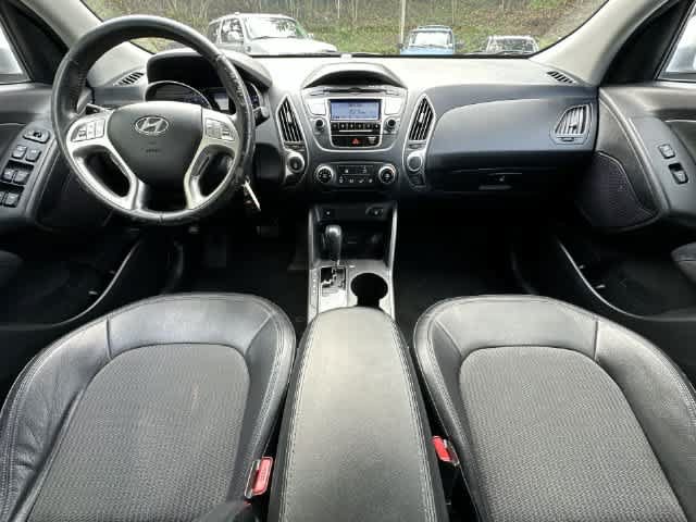 Used 2011 Hyundai Tucson GLS AWD/4WD image 16