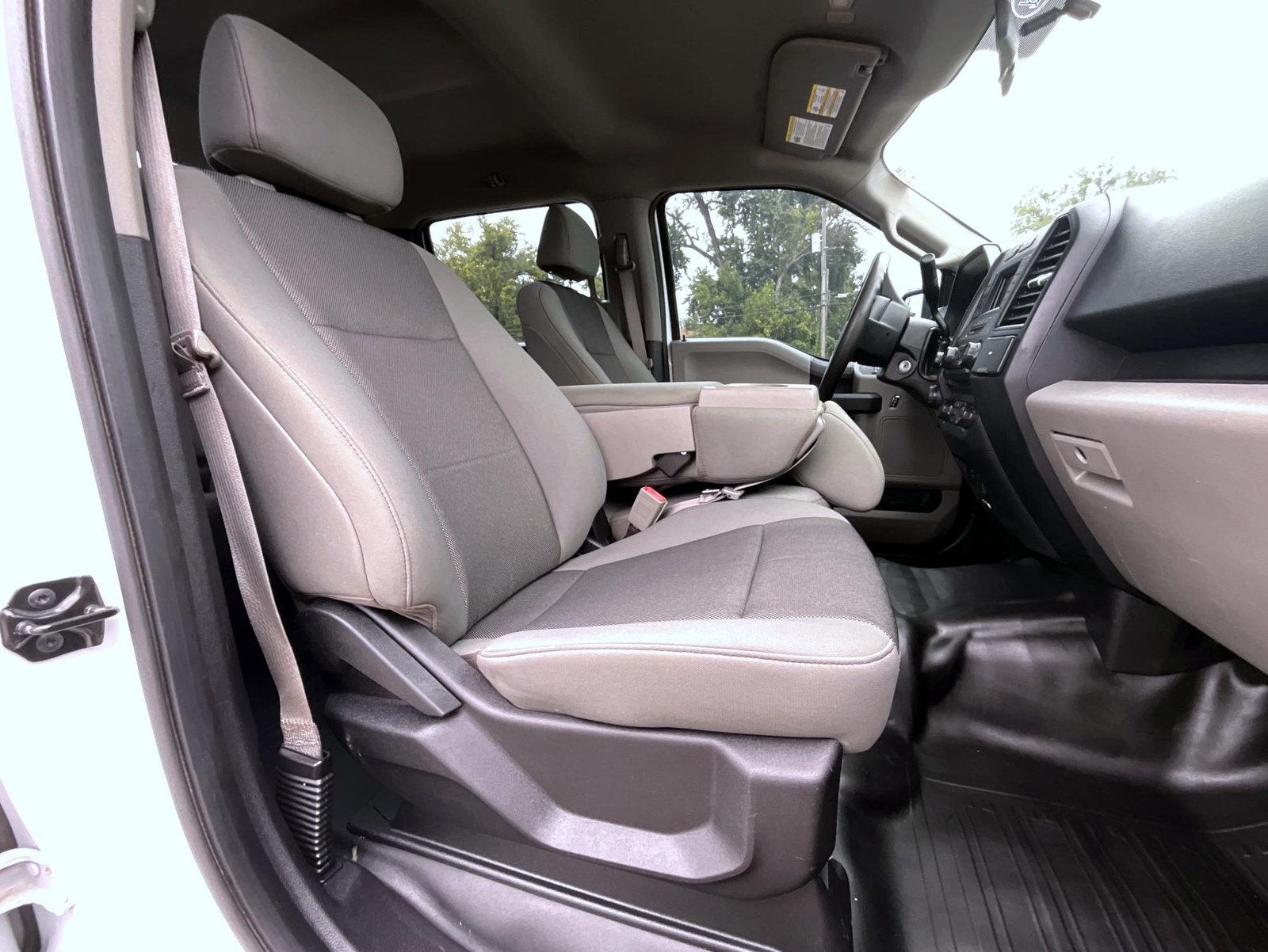 Used 2018 Ford F150 XL w/ Equipment Group 101A Mid AWD/4WD image 18