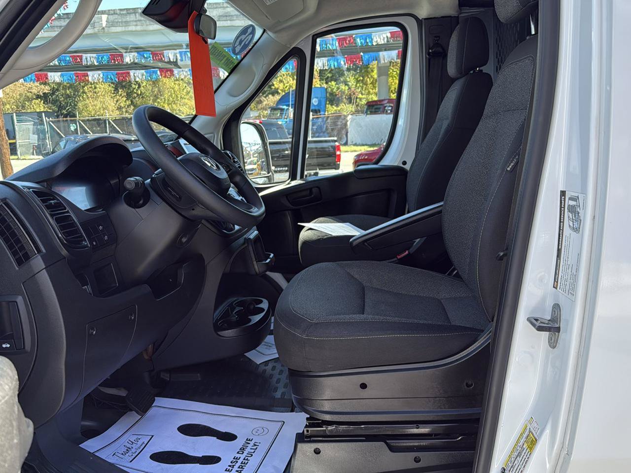 Used 2025 RAM ProMaster 2500 w/ U-Haul Equipment Group FWD image 9
