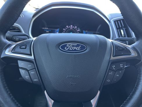 Used 2021 Ford Edge SEL w/ Convenience Package image 13