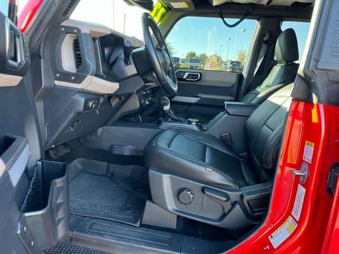 Used 2022 Ford Bronco Wildtrak image 14