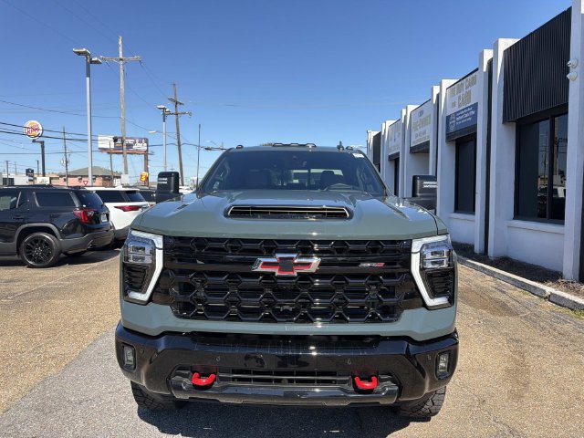 Used 2026 Chevrolet Silverado 2500 ZR2 w/ LPO, Dark Essentials Package AWD/4WD image 2