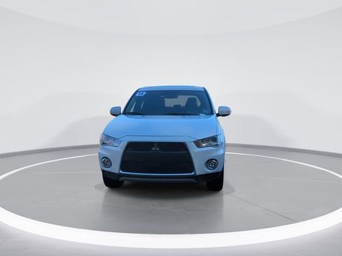 Used 2012 Mitsubishi Outlander GT AWD/4WD image 3
