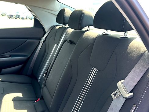 Used 2025 Hyundai Elantra SEL FWD image 20