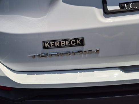 Certified 2023 GMC Terrain SLE FWD image 30