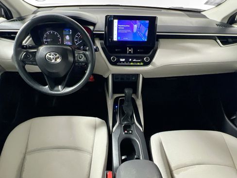 Used 2024 Toyota Corolla Cross L FWD image 29