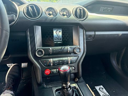 Used 2016 Ford Mustang Shelby GT350 w/ Technology Package RWD image 4