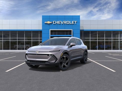 New 2026 Chevrolet Equinox EV LT w/ Convenience Package II FWD image 8