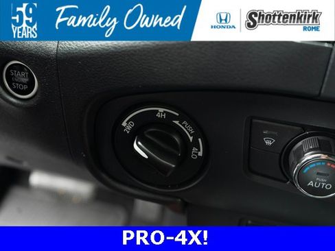 Used 2023 Nissan Frontier PRO-4X w/ Technology Package image 4