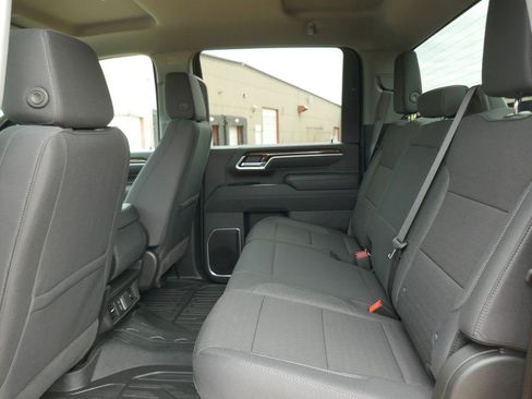 New 2026 GMC Sierra 2500 SLE w/ SLE Value Package; AWD/4WD image 15