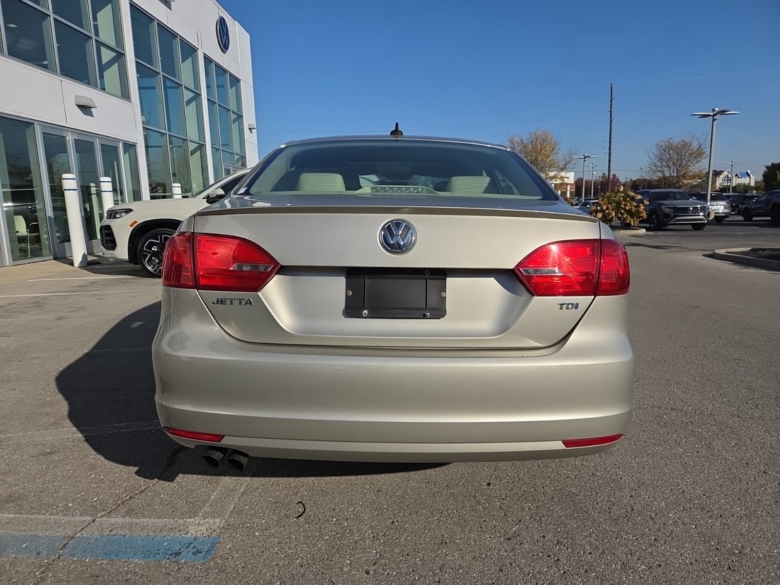 Used 2014 Volkswagen Jetta TDI FWD image 4