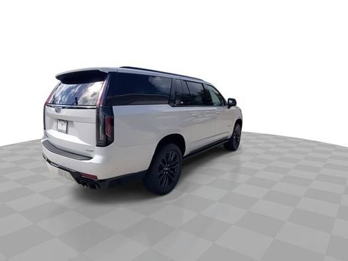 New 2024 Cadillac Escalade ESV V w/ LPO, ONYX Package AWD/4WD image 15