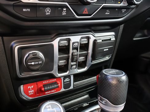 Used 2022 Jeep Gladiator Mojave w/ LED Lighting Group image 37