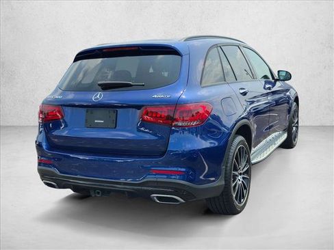 Used 2021 Mercedes-Benz GLC 300 4MATIC image 5