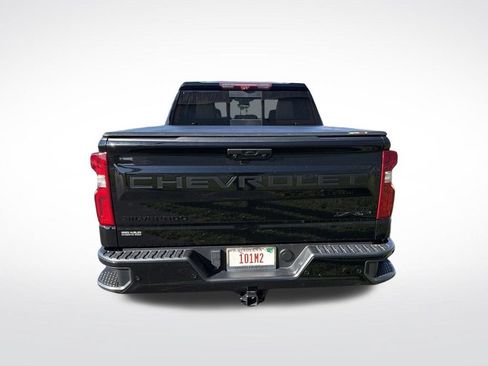 Used 2023 Chevrolet Silverado 1500 ZR2 w/ Technology Package AWD/4WD image 9
