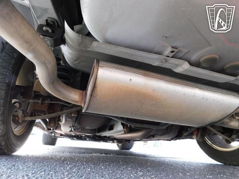 Used 1993 Chevrolet Camaro Z28 RWD image 38