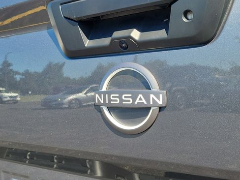 Used 2023 Nissan Frontier SV w/ Tow Package image 6