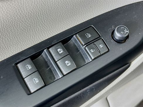 Used 2016 Toyota Highlander XLE image 15