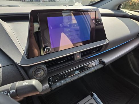 Used 2024 Toyota Prius XLE image 19