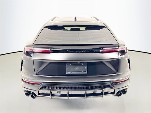 Used 2020 Lamborghini Urus Base image 6