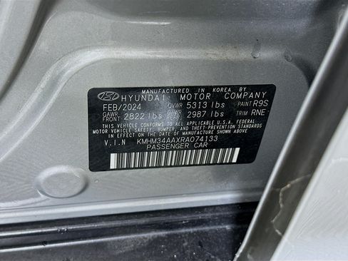 Used 2024 Hyundai Ioniq 6 SEL RWD image 12
