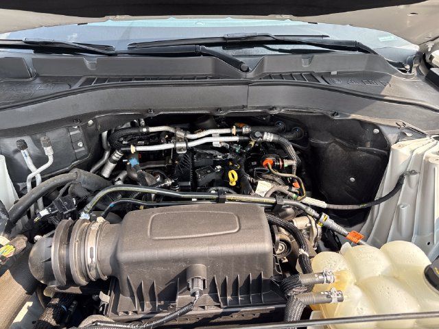 Used 2021 Ford Explorer XLT AWD/4WD image 22