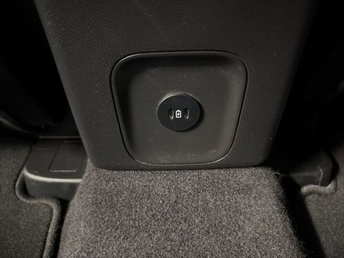 Certified 2023 Ford Escape Platinum AWD/4WD image 31