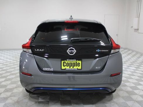 Used 2020 Nissan Leaf SV w/ SV Technology Package image 10