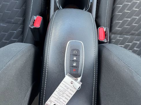 Used 2023 Nissan Kicks SV FWD image 19