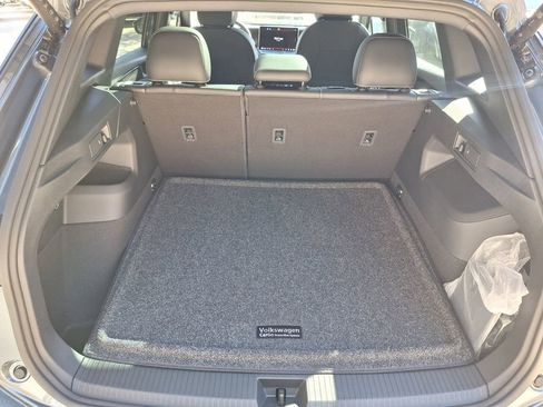 New 2026 Volkswagen Tiguan SE R-Line image 25