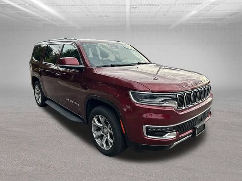 Used 2022 Jeep Wagoneer Series II AWD/4WD image 5