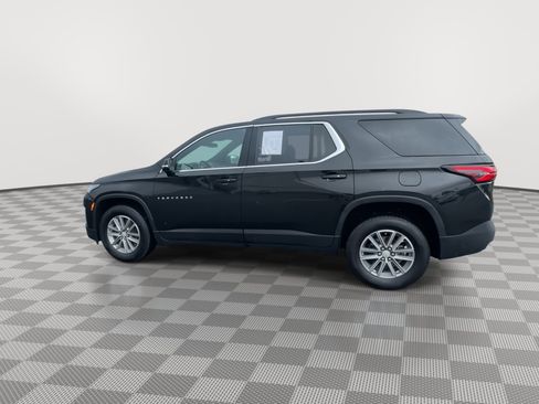Used 2023 Chevrolet Traverse LT image 6