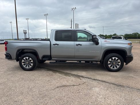 New 2026 Chevrolet Silverado 2500 Custom w/ Custom Value Package AWD/4WD image 7