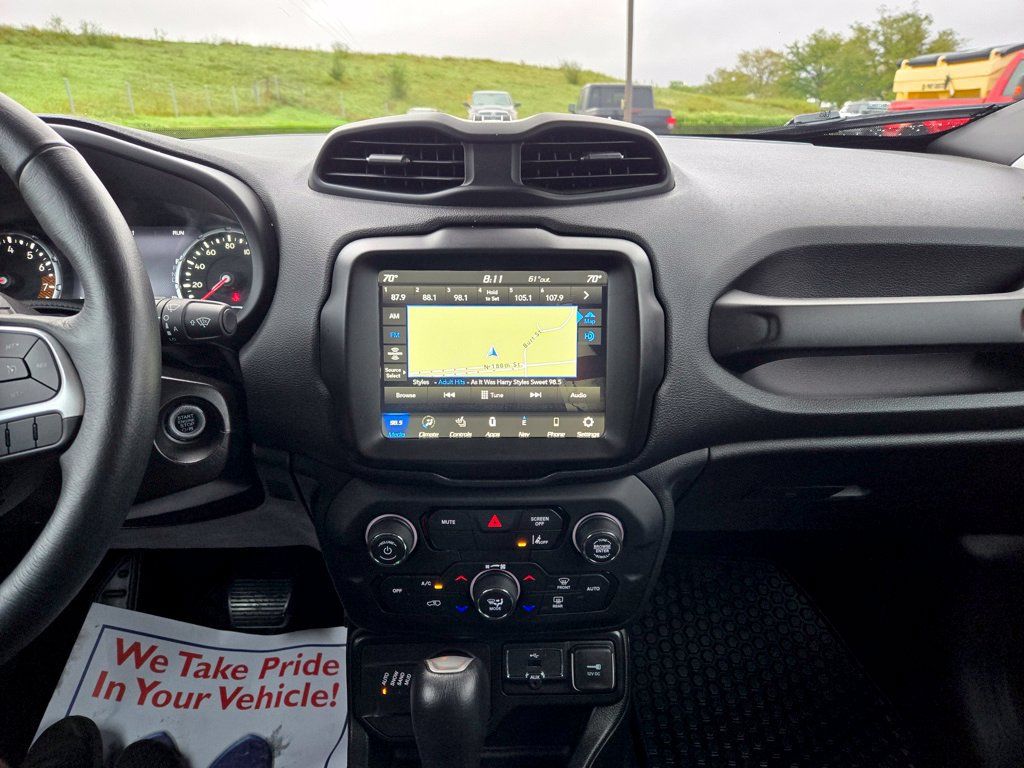 Used 2023 Jeep Renegade Trailhawk w/ Trailhawk Elite Group AWD/4WD image 22