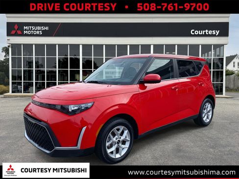 Used 2024 Kia Soul LX w/ Option Group 015 image 1