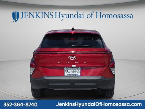 New 2026 Hyundai Kona SE image 4