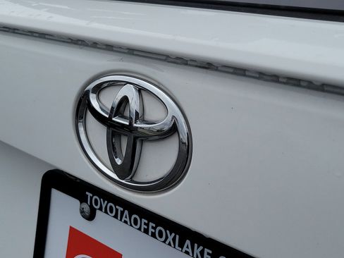 Used 2022 Toyota RAV4 XLE image 6