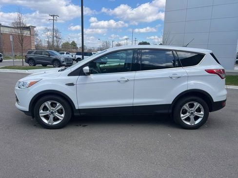 Used 2015 Ford Escape SE image 8