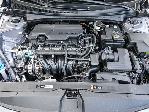 New 2026 Hyundai Elantra Limited image 28