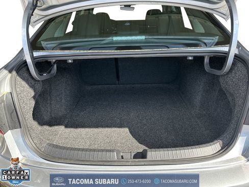 Used 2025 Volkswagen Jetta SE FWD image 19