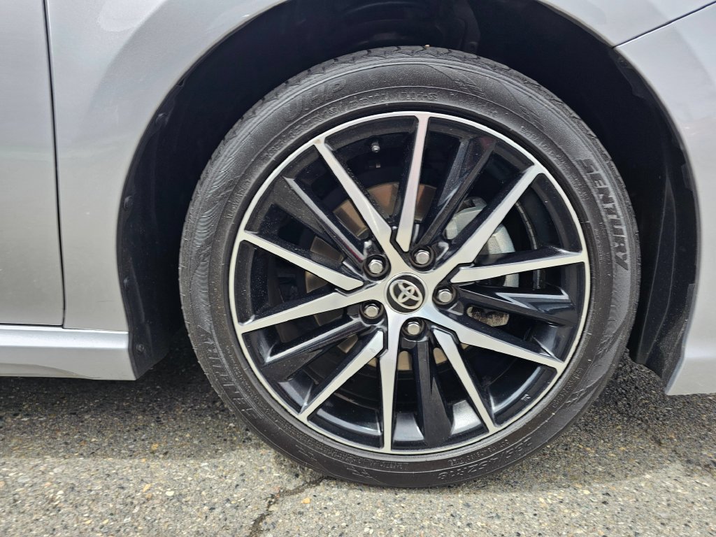 Used 2024 Toyota Camry SE FWD image 7