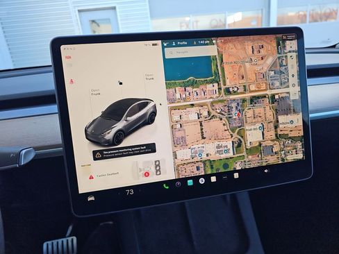 Used 2023 Tesla Model Y Performance image 22