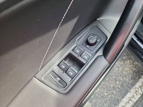 Certified 2023 Volkswagen Tiguan SE R-Line FWD image 13