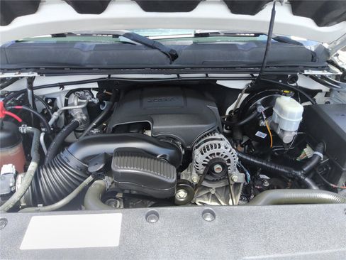 Used 2013 Chevrolet Silverado 1500 LTZ w/ LTZ White Diamond Edition RWD image 14