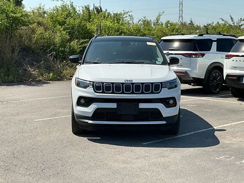 Used 2022 Jeep Compass Limited w/ Sun and Sound Group AWD/4WD image 10