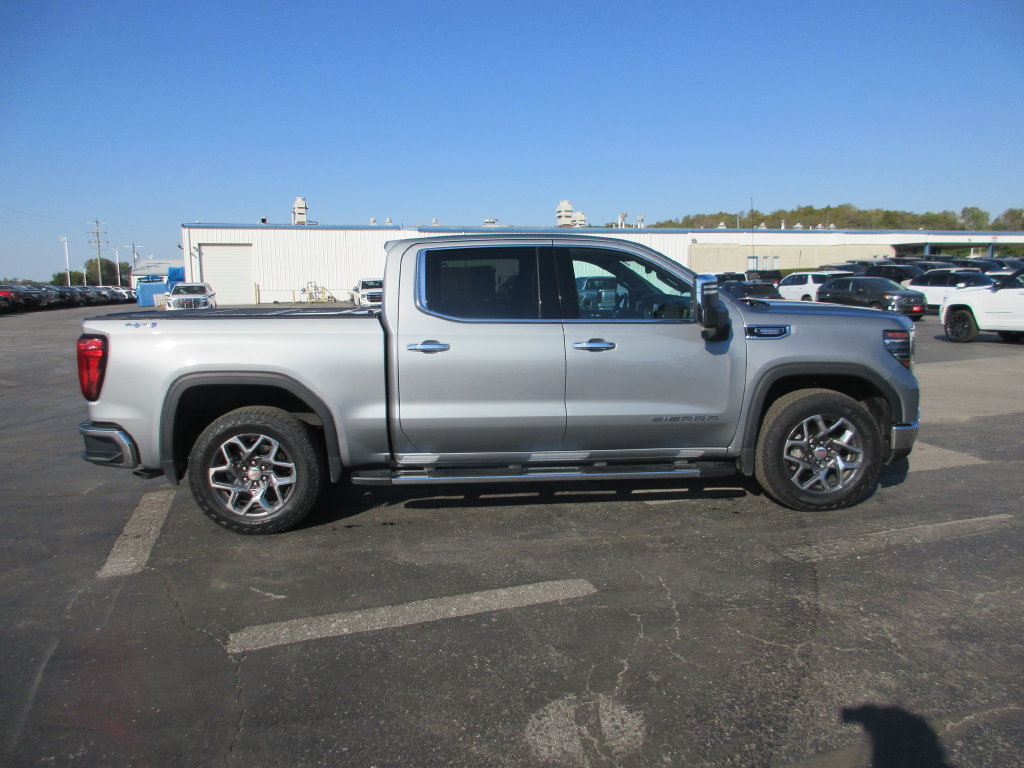 Certified 2024 GMC Sierra 1500 SLT w/ SLT Premium Plus Package AWD/4WD image 5