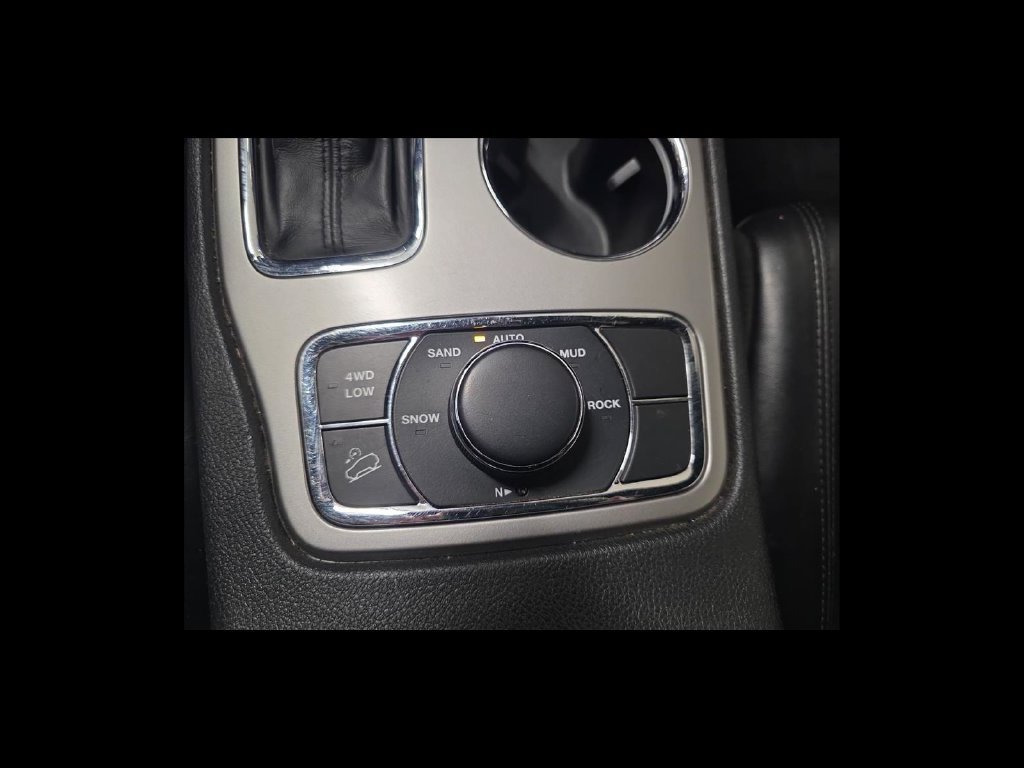 Used 2019 Jeep Grand Cherokee Limited AWD/4WD image 24